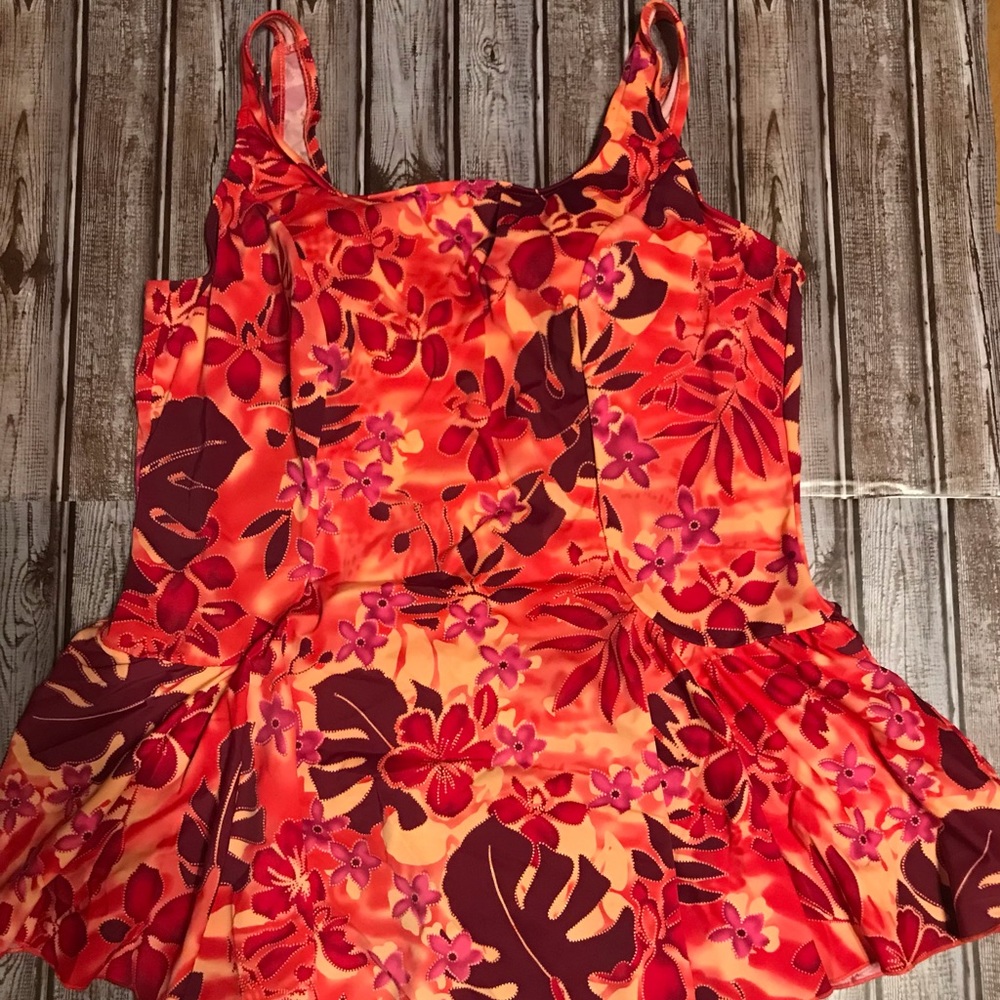 Swimming suit